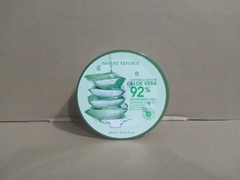Gel lô hội nature republic soothing moisture aloe vera 92% soothing gel hộp 300ml