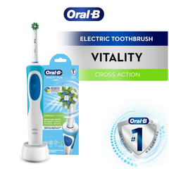 Oral - B Vitality Plus 2D Action Cross Action giúp sạch sâu mảng bám kẽ răng