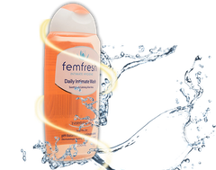 Dung dịch vệ sinh phụ nữ cao cấp hàng ngày Femfresh Daily Wash 250ml