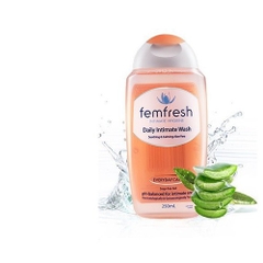 Dung dịch vệ sinh phụ nữ cao cấp hàng ngày Femfresh Daily Wash 250ml