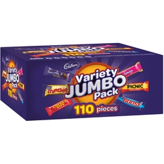 Socola mix Cadbury Variety Jumbo Chocolate Box 1.56kg là tuyển chọn 110 thanh sô cô la thơm ngon, bao gồm các loại được yêu thích phổ biến như Dairy Milk, Crunchie, Cherry Ripe, Turkish Delight, Picnic và Boost