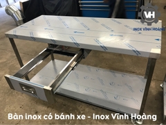 Bàn inox có bánh xe