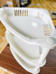 KỆ NHỰA 3 TẦNG TAM GIÁC ĐẾ GIA VỊ VẬT DỤNG (3)