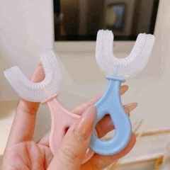 BÀN CHẢI ĐÁNH RĂNG CHỮ U CHO BÉ (1)