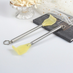CÂY GÃI LƯNG HÌNH BÀN TAY THU GỌN (1)