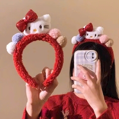 CÀI BỜM TÓC KITY ĐỎ CỤC BÔNG (3)