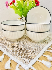 CHÉN ĐỰNG NƯỚC CHẤM BẰNG SỨ VIỀN ĐEN (1)