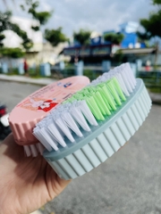 BÀN CHẢI VỆ SINH OVAL MẪU RĂNG CỬA (1)