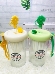 Ly Thuỷ Tinh Kèm Ống Hút 650ml Quà Tặng '