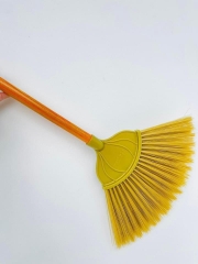 Chổi Quét Cước Nhựa Cán Gỗ Cực Bền (2)