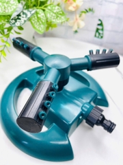 Vòi Phun Nước Tưới Cây Tự Động 3 Cánh (3)