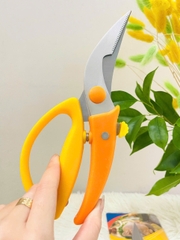 KÉO CẮT GÀ KITCHEN ĐA NĂNG CÁN VÀNG (2)