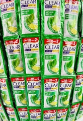 DÂY 10 GÓI DẦU GỘI CLEAR 6g MÁT LẠNH BẠC HÀ XANH LÁ