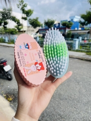 BÀN CHẢI VỆ SINH OVAL MẪU RĂNG CỬA (1)