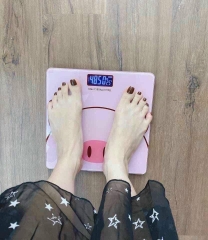 Cân Điện Tử Sức Khoẻ Hình Heo Cute (6)