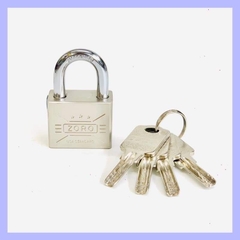 Ổ Khoá Zoro 40mm Xịn Cầm Nặng Tay (7)