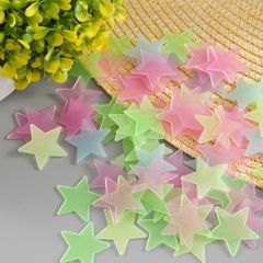 BỊCH 90-100 NGÔI SAO PHÁT SÁNG DÁN DECOR PHÒNG ( trước khi dán nên phơi nắng hoặc để dưới ánh đèn 4-6h) (1)