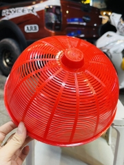 LỒNG BÀN NHỰA 22cm ĐẬY THỨC ĂN (1)