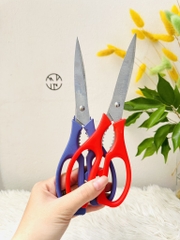 KÉO CẮT NHIỀU MÀU CÓ LỖ KẸP CÀNG CUA (1)