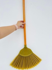 Chổi Quét Cước Nhựa Cán Gỗ Cực Bền (2)