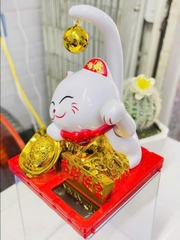Mèo Thần Tài Vẫy Tay Đuôi Chuông Dùng Năng Lượng MT (7)
