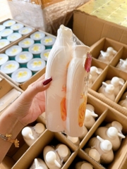 SỮA TẮM ENCHATER THAILAND 1 TẶNG 1 (10) '