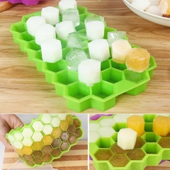 KHAY NHỰA LÀM ĐÁ TỔ ONG SILICON (2)