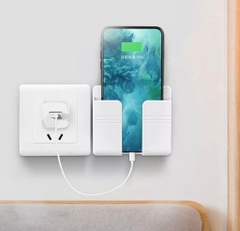 Khay Dán Tường Đựng Remote Điện Thoại Sạc Pin (1)