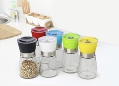 Dụng Cụ Xay Tiêu Cầm Tay Nắp Nhựa (2)