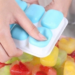 Khay Làm Đá Silicon Có Nắp 14 Ô (1)