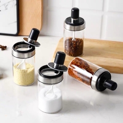 Hũ Đựng Gia Vị Thuỷ Tinh Kèm Muỗng (1)
