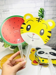 QUẠT NHỰA CẦM TAY HÌNH THÚ KUTE