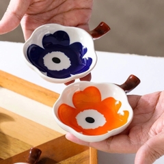 CHÉN ĐỰNG NƯỚC CHẤM GIA VỊ BÔNG HOA CÓ QUAI CẦM (2)