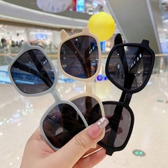 KÍNH NGỐ BẦU NHIỀU MÀU CHO BÉ (2)