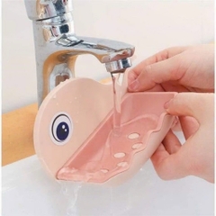 Kệ dán tường đựng xà phòng hình cá heo (1)