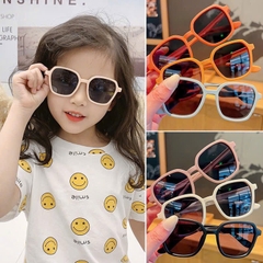 KÍNH NGỐ BẦU NHIỀU MÀU CHO BÉ (2)