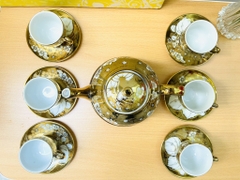 BỘ ẤM TRÀ HOA VĂN 14 CHI TIẾT ( 1 ấm + 7 DĨA + 6 LY) (14)