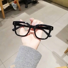 KÍNH VUÔNG 2 CHẤM TAG V  (3)
