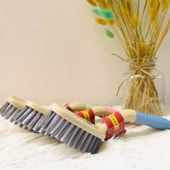 BÀN CHẢI VỆ SINH CÓ TAY CẦM (2)