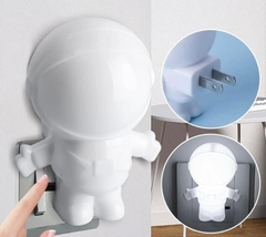 ĐÈN NGỦ TỰ ĐỘNG SÂNG TẮT PHI HÀNH GIA (2)