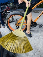Chổi Quét Cước Nhựa Cán Gỗ Cực Bền (2)
