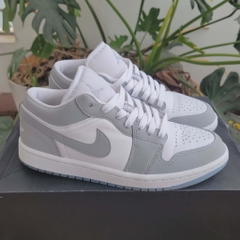 kí gửi- Giày Nike Wmns Air Jordan 1 Low 'White Wolf Grey' DC0774-105
