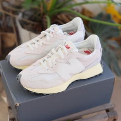 Kí gửi - New Balance 327 | U327WRB