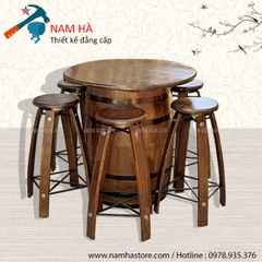 Bàn ghế Thùng gỗ sồi trang trí