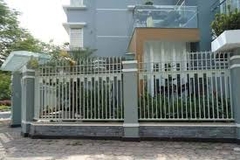Hàng Rào Sắt, Lan Can