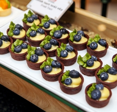Buffet Tối Thứ 7, Chủ Nhật Tôm Hùm & Hải Sản Cao Cấp