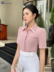 Sơ mi ngắn tay diễu ngực phối lá cổ xinh xắn, dễ mặc UKSM2408007