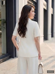 Blaze cộc tay cổ ve trẻ trung nhẹ nhàng mà sang UNSM2601015