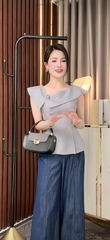 Sơ mi vai chùm chéo peplum xinh xắn LUSM2506021