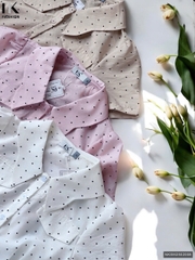 Sơ mi chấm bi cổ kiểu bo gấu xinh xắn, nhẹ nhàng, dễ phối đồ NKSM2502008